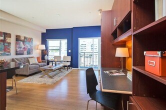 1026 NE 65th St in Seattle, WA - Building Photo - Building Photo