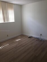 3910 Crystal Lake Dr in Pompano Beach, FL - Building Photo - Building Photo