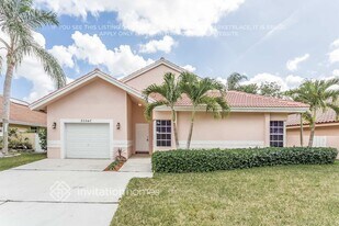 20540 NW 7th St in Pembroke Pines, FL - Building Photo