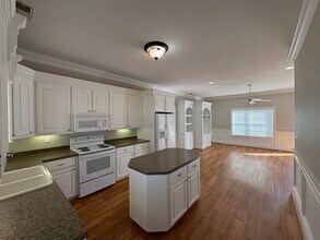 604 Melton St in West Columbia, SC - Building Photo - Building Photo