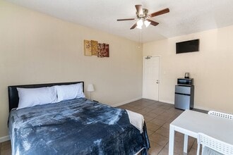 South Park Place Apartments in Los Angeles, CA - Building Photo - Building Photo