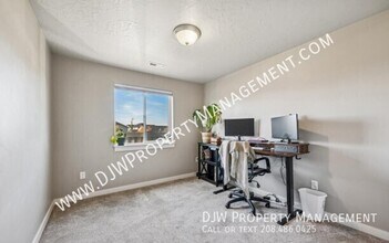 7528 W Itasco Dr in Boise, ID - Building Photo - Building Photo