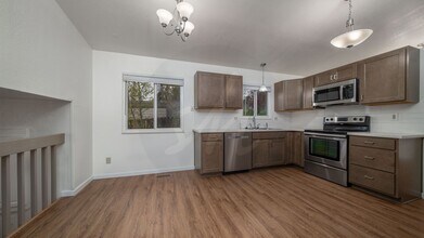 2630 Maroon Bells Ave in Colorado Springs, CO - Building Photo - Building Photo