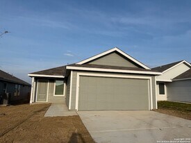 256 Ottawa Wy in New Braunfels, TX - Building Photo