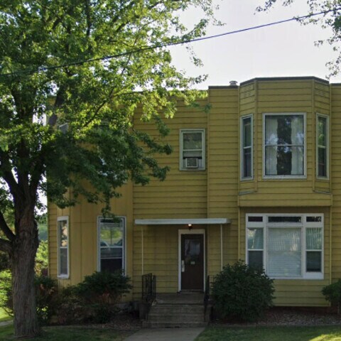 1941 Madison St in Dubuque, IA - Building Photo