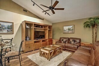 522 SW Timber Trail in Stuart, FL - Building Photo - Building Photo