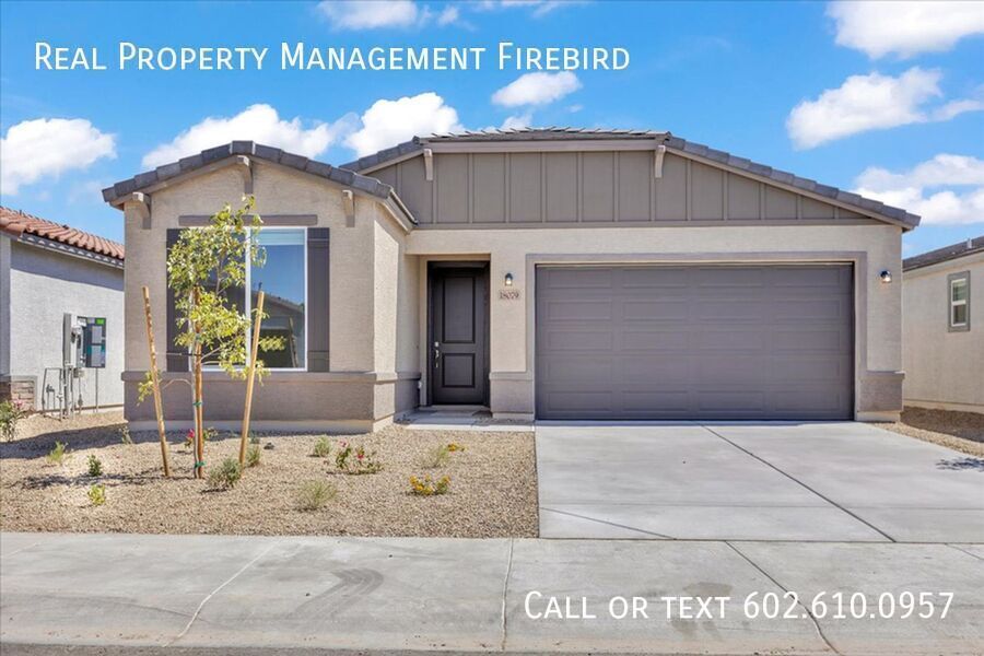 18079 W Sand Hls Dr in Surprise, AZ - Building Photo