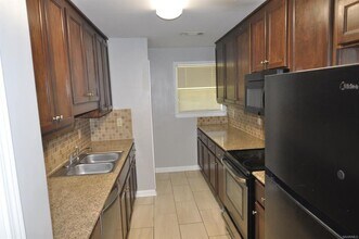 716 W Edgemont Ave in Montgomery, AL - Building Photo - Building Photo