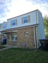 723 Atterbury Ct in Virginia Beach, VA - Building Photo