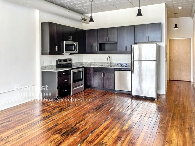 property at 17 W Main St
