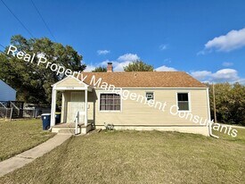 7718 Sni A Bar Terrace in Kansas City, MO - Building Photo