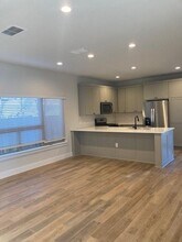 3411 Willow Springs Rd in Austin, TX - Building Photo - Building Photo