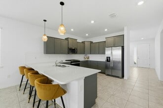 7288 SW 64th St Rd in Ocala, FL - Building Photo - Building Photo