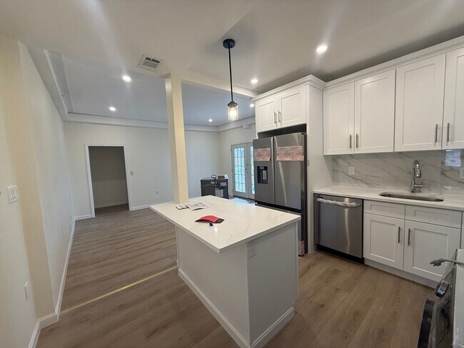 property at 10 Pearl St