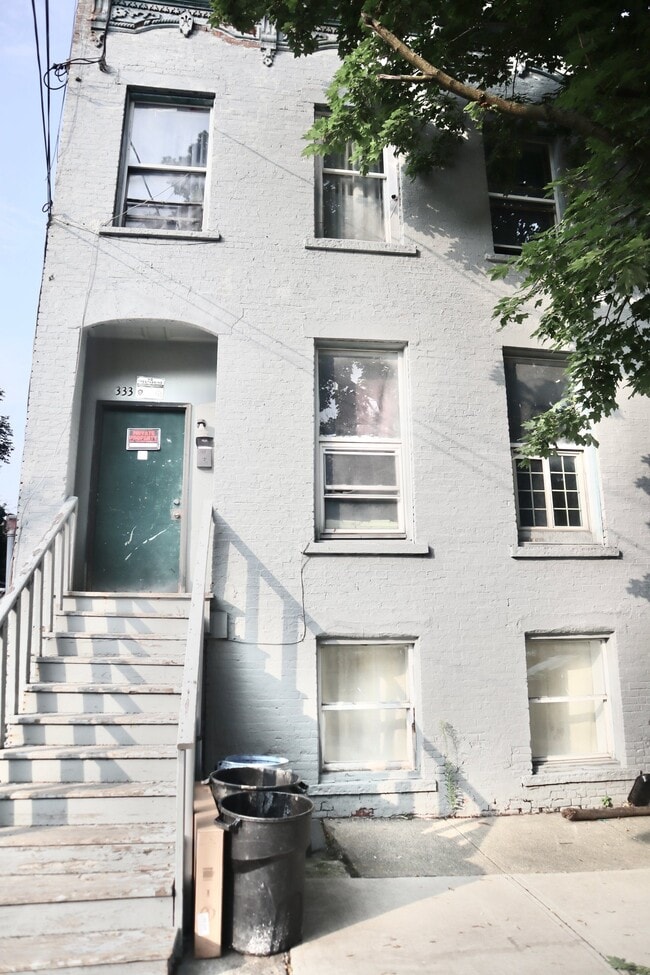 333 Orange St, Unit basement