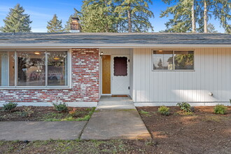 3716 NE 99th Ave in Vancouver, WA - Building Photo - Building Photo