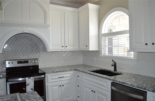 102 Cypress Ln in Enterprise, AL - Building Photo - Building Photo