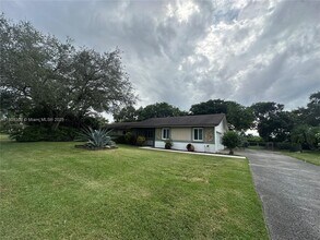 27850 SW 164th Ct in Homestead, FL - Building Photo - Building Photo