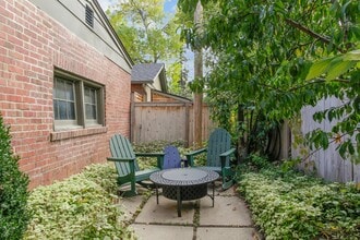 1655 Jasmine St in Denver, CO - Foto de edificio - Building Photo