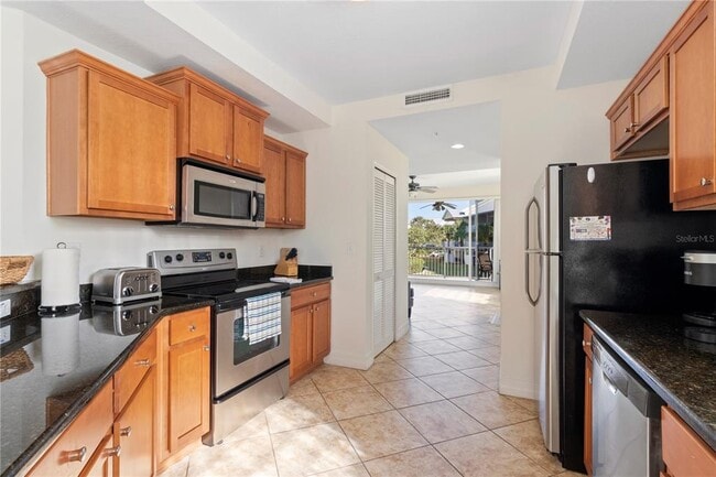 3255 Mangrove Point Dr in Ruskin, FL - Building Photo - Building Photo