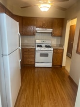 550 W 75th St in Downers Grove, IL - Building Photo - Building Photo