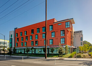 Renascent Place in San Jose, CA - Building Photo - Building Photo