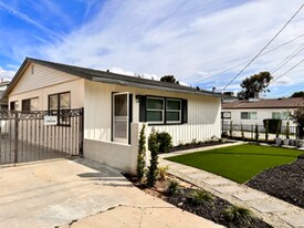 10662 Shoshone Ave in Granada Hills, CA - Building Photo