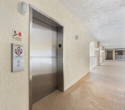 6336 Buford St in Orlando, FL - Foto de edificio - Building Photo