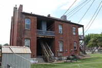 221-225 Upton St in St. Louis, MO - Foto de edificio - Building Photo