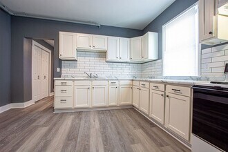 2523 Ames Ave in Omaha, NE - Building Photo - Building Photo