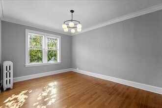 1735 W Thorndale Ave in Chicago, IL - Building Photo - Building Photo