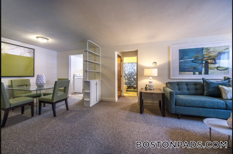 11 Brattle St, Unit 9 in Arlington, MA - Foto de edificio