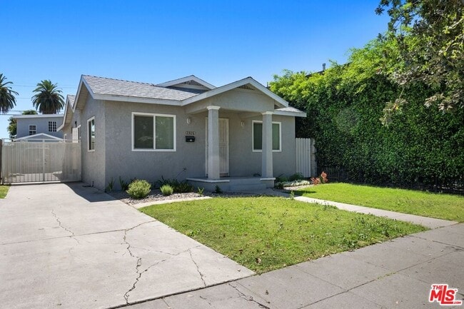 property at 2926 S West View St