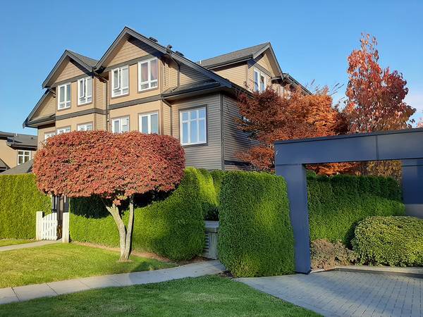 6588 Elgin Av in Burnaby, BC - Building Photo