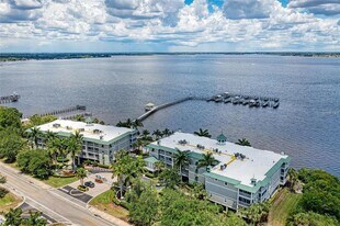 5116 Melbourne St in Port Charlotte, FL - Building Photo