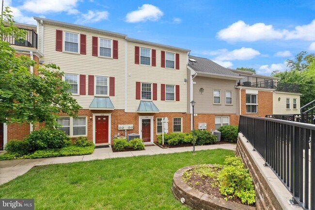 122A N Bedford St in Arlington, VA - Building Photo - Building Photo