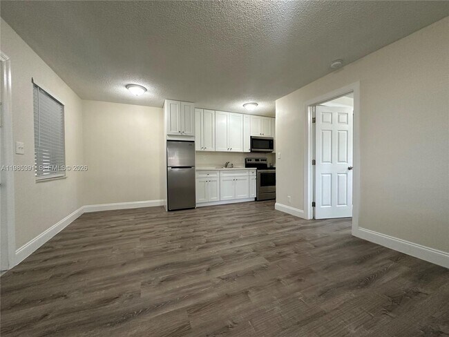 5901 NE 18th Ave in Fort Lauderdale, FL - Building Photo - Building Photo