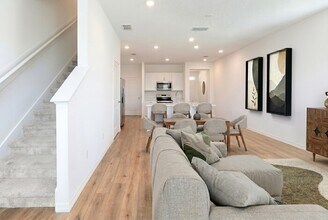 8695 Elmo Ln, Unit 1105 in Jacksonville, FL - Building Photo - Building Photo