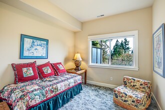 560 Wilderness Peak Dr NW, Unit 1 in Issaquah, WA - Building Photo - Building Photo