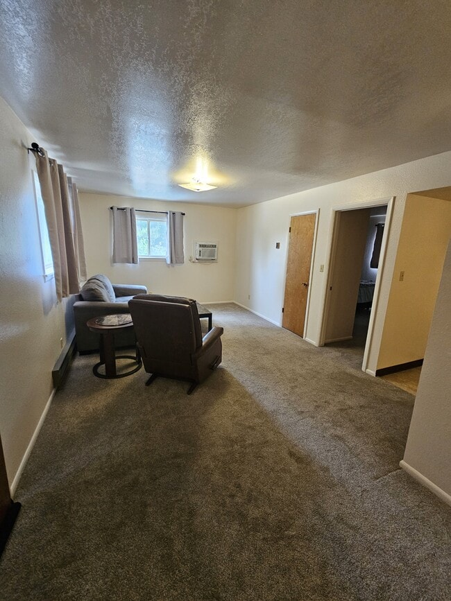 419 SW Paiute St in Mountain Home, ID - Building Photo - Building Photo