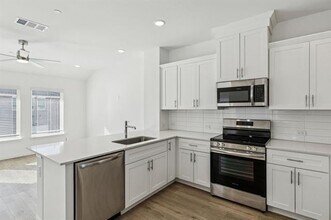 5250 Springlake Pkwy in Haltom City, TX - Building Photo - Building Photo