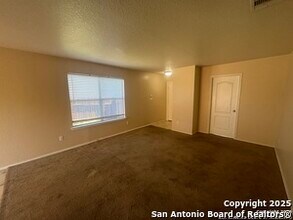 3862 Candleglenn in San Antonio, TX - Building Photo - Building Photo