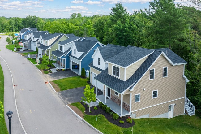 The Willows at Medway in Medway, MA - Building Photo - Building Photo