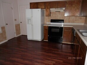 625 Oak St in Hinesville, GA - Building Photo - Building Photo