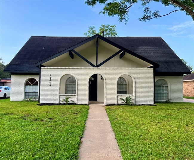 16615 Glamis Ln in Houston, TX - Building Photo - Building Photo
