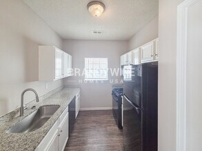 6523 Grey Fox Way in Riverdale, GA - Building Photo - Building Photo