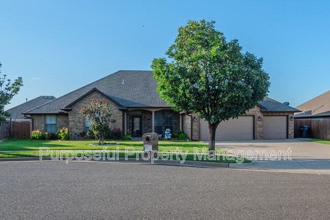 8833 NW 114th Cir