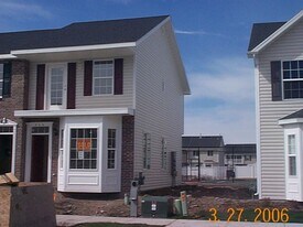 735 N 200 E St in Springville, UT - Building Photo