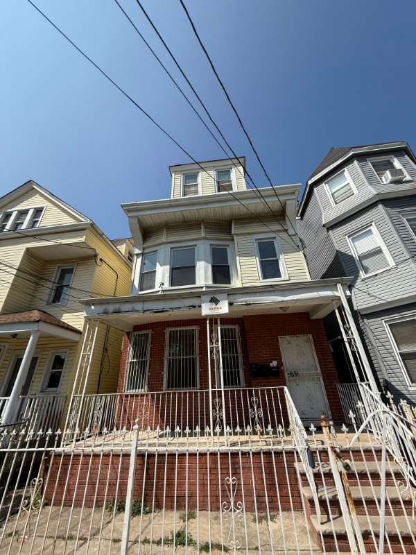 201 S 11th St in Newark, NJ - Building Photo - Building Photo