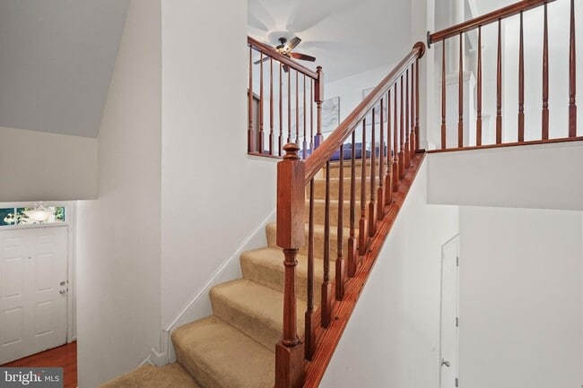 12 Popes Creek Ln in Stafford, VA - Foto de edificio - Building Photo